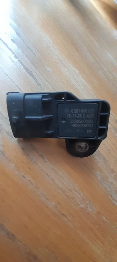 Renault Clio 0.9 Tce Some Parts