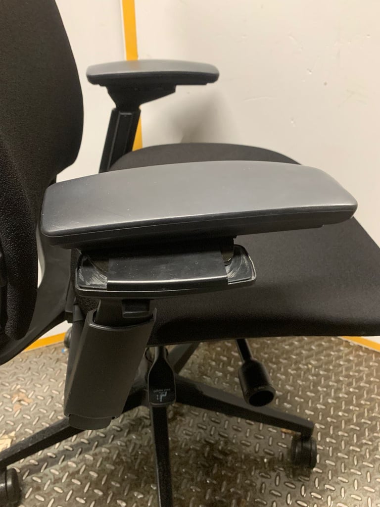 Steelcase Amia ergonomic chair with lumbar support (8 available)