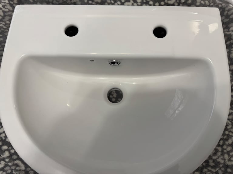 Victoria plum Eden 2 tap hole full pedestal basin