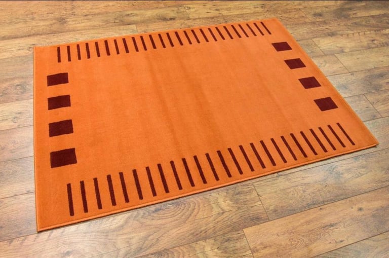 NEW LARGE ORANGE big rugs size 280x190cm Only £39.1 in Leicester