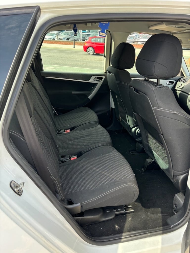2012 Citroen C4 Picasso 1.6 HDi VTR+ MPV 5dr Diesel Manual Euro 5 (110 ps) MPV Diesel Manual