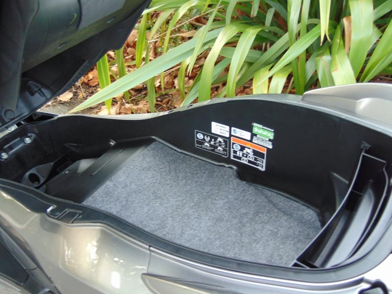 Honda NSS 300 A-D 2016 Forza 300cc Automatic Scooter low miles serviced new MOT 