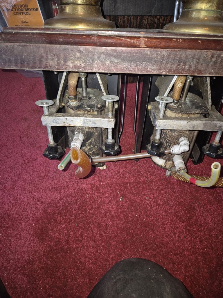 Beer pump and accessories all sorts 