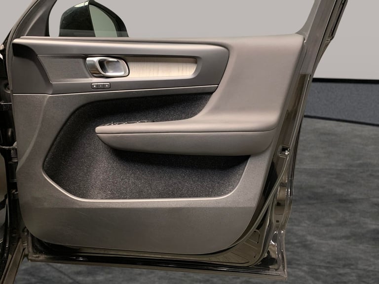 2020 Volvo XC40 2.0 T5 Inscription SUV 5dr Petrol Auto AWD Euro 6 (s/s) (247 ps) - INTELLIS Suv P...