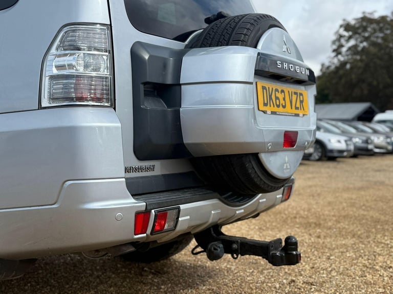 2013 Mitsubishi Shogun 3.2 DI-DC SG3 Auto 4WD Euro 5 5dr LWB ESTATE Diesel Automatic