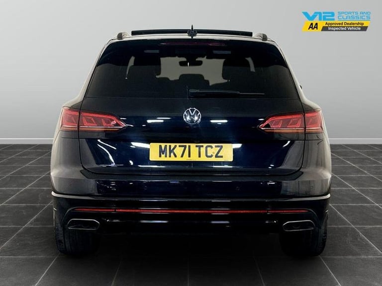 2021 Volkswagen Touareg 3.0 TSI V6 Black Edition Tiptronic 4Motion Euro 6 (s/s) 5dr Automatic SUV...