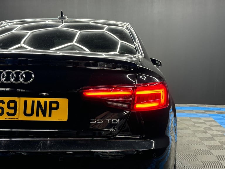 2019 Audi A4 2.0 TDI 35 Black Edition S Tronic Euro 6 (s/s) 4dr SALOON Diesel Automatic