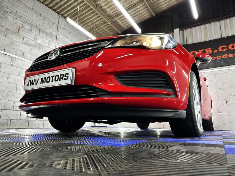 2016 Vauxhall Astra 1.0i Turbo ecoFLEX Tech Line Hatchback 5dr Petrol Manual