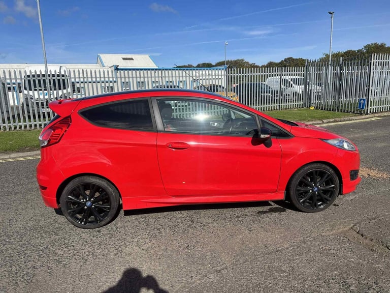 2014 Ford Fiesta 1.0 EcoBoost 140 Zetec S Red 3dr HATCHBACK Petrol Manual
