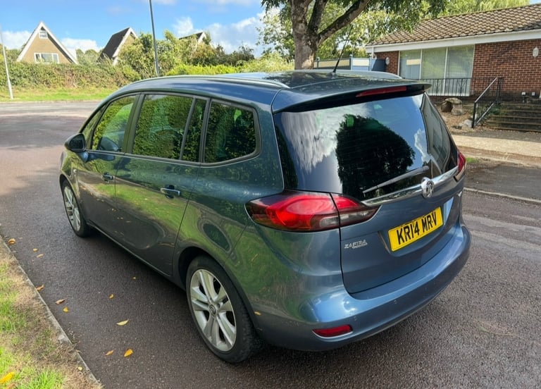 Vauxhall Zafira Tourer 7 seater, stunning condition, sound mechanically, New mot with no advisory 