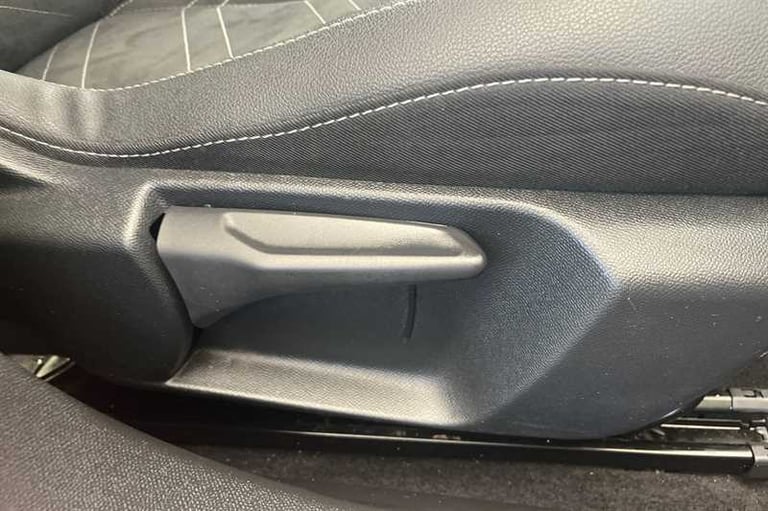 2023 Vauxhall Mokka Electric 50kWh Ultimate SUV 5dr Electric Auto (136 ps) SUV Electric Automatic
