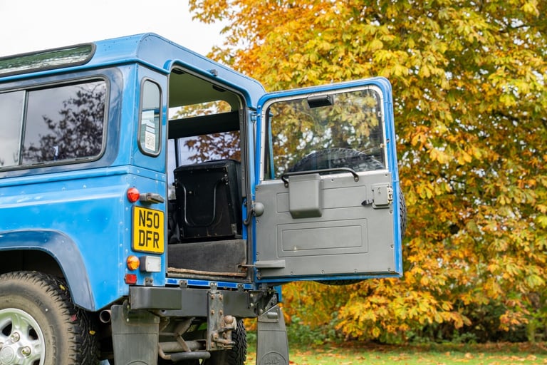 2020 Land Rover Defender 90 Saloon PETROL Manual