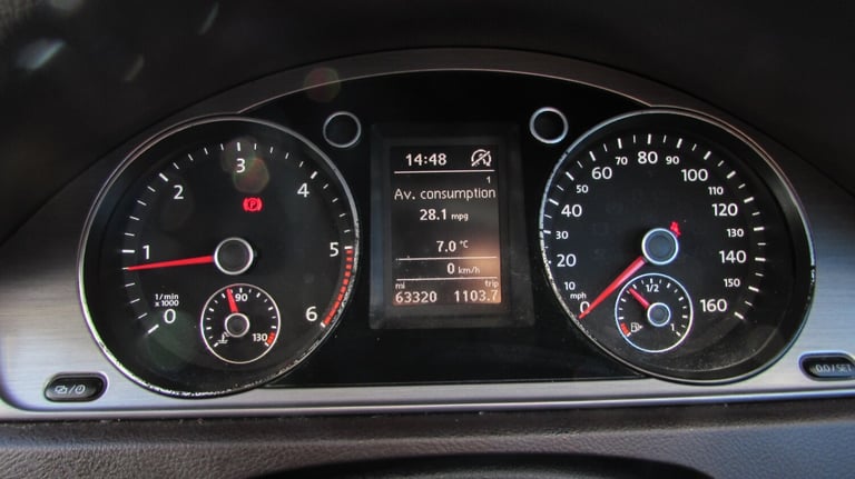 2013 Volkswagen Passat 2.0 TDI Bluemotion Tech SE 4dr DSG SALOON Diesel Automatic