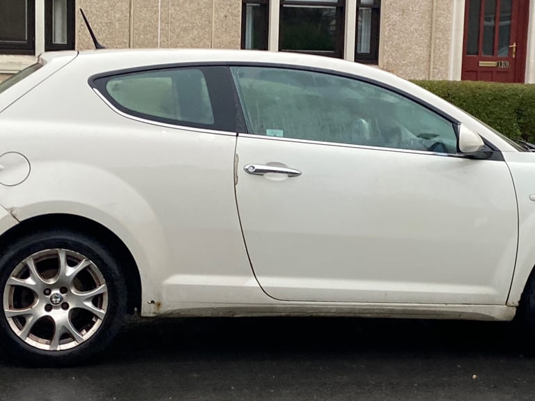 Alfa Romeo, MITO, Hatchback, 2009, Manual, 1368 (cc), 3 doors