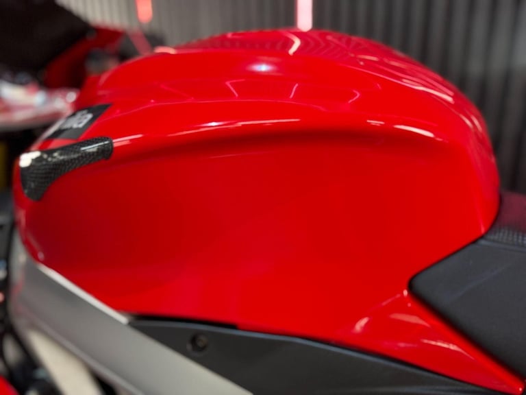 2014 Aprilia RSV4 999 R A-PRC ABS
