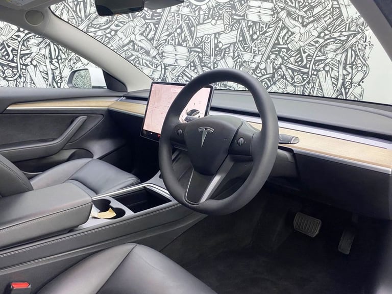 2021 Tesla Model 3 Standard Range Plus Saloon 4dr Electric Auto RWD (241 bhp) Saloon ELECTRIC Aut...