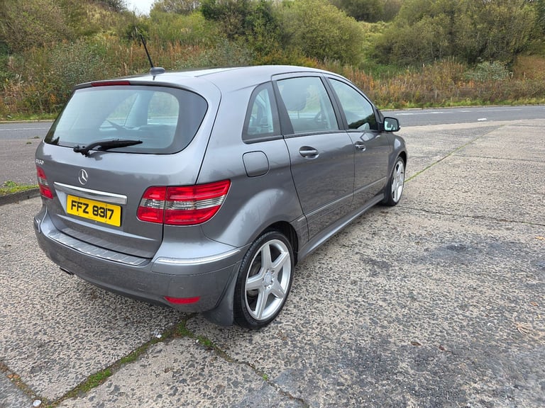 Mercedes-Benz b160 automatic petrol low miles 