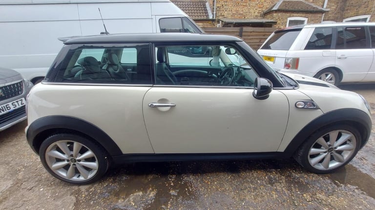 MINI HATCH 2.0 Cooper SD Hatch 2012