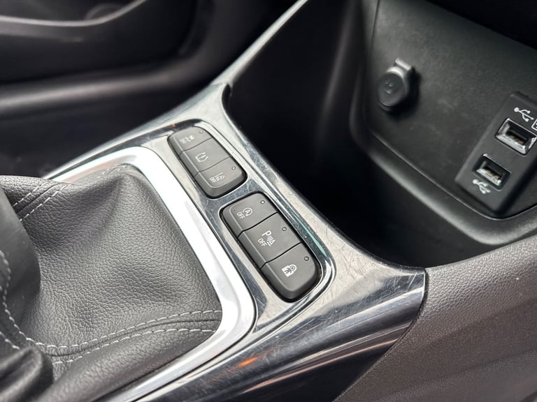 2022 Vauxhall Crossland Crossland Elite Edition 1.2 T Hatchback Petrol Manual