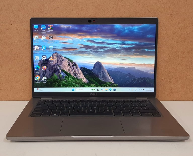 Beautiful & Fast Dell Laptop, Intel Core i7-11th Gen, Windows 11, 16GB RAM & 500GB SSD, MS Office