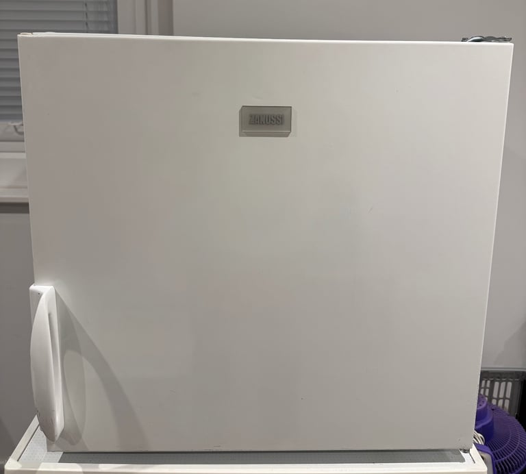 image for Zanussi Table Top Fridge
