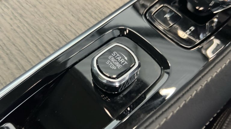 2023 Volvo XC90 Plus, B5 AWD mild hybrid, Diesel, Dark, 7 Seats (Panoramic Sunroof, BLIS) Estate ...