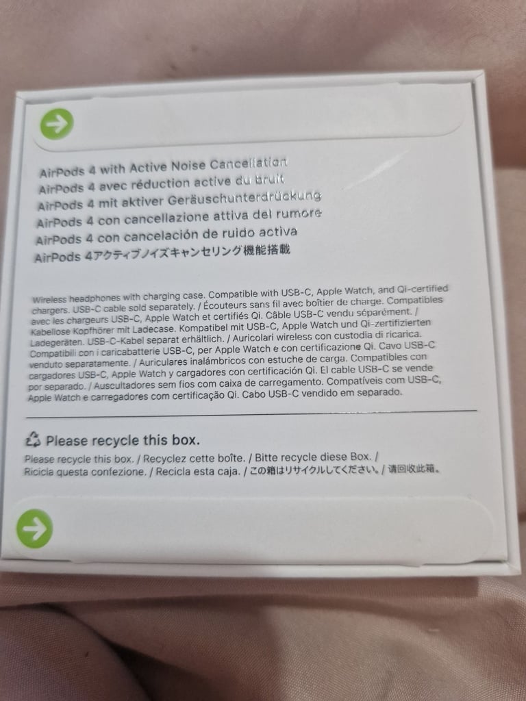 Apple airpods 4 noise cancellation 