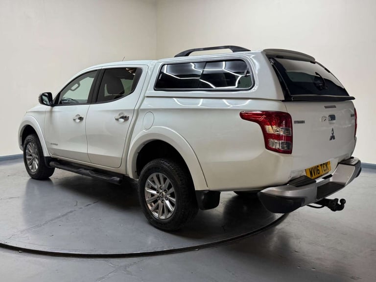 2016 Mitsubishi L200 2.4 DI-D DC Warrior 4WD Euro 5 4dr Pickup Diesel Manual