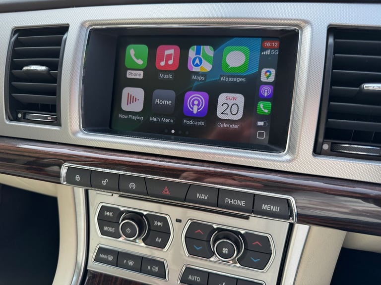 Jaguar XF Portfolio 2.2d Luxury Saloon Auto 4dr Diesel