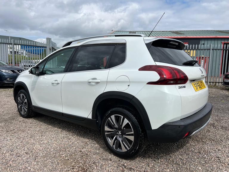 2018 68 PEUGEOT 2008 1.2 PURETECH ALLURE PREMIUM 5DR ONLY 33,000 MILES F/S/H