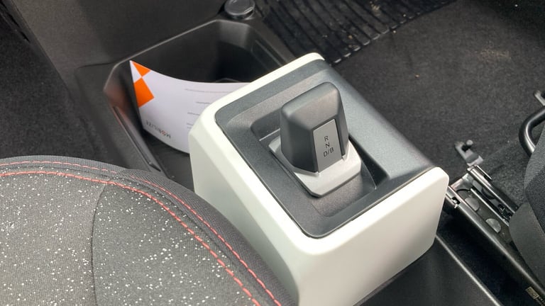 2025 Dacia Spring 27kWh Expression 65 48kW 5dr Auto Electric Hatchback Hatchback Electric Automatic