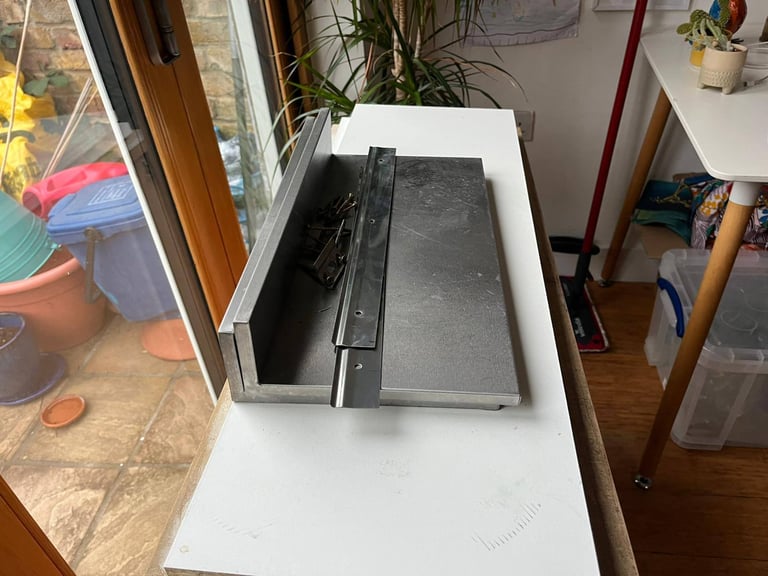 image for Kitchen cabinet (with 2 internal shelves) and two small shelves 