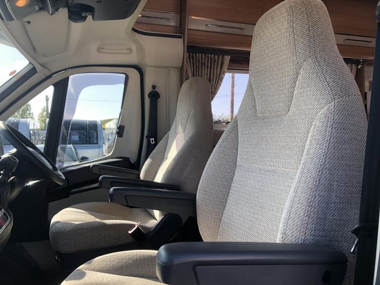 2016 AUTO-TRAIL COMANCHE FRONTIER 4 BERTH MOTORHOME