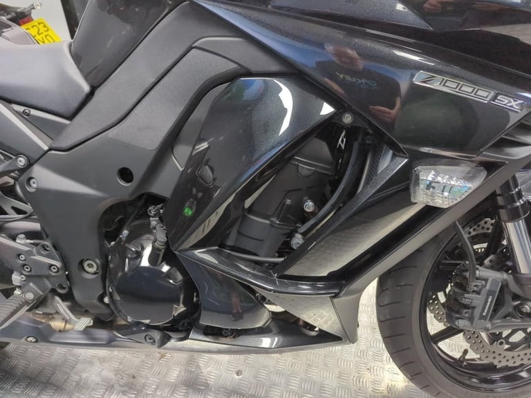 KAWASAKI Z1000SX