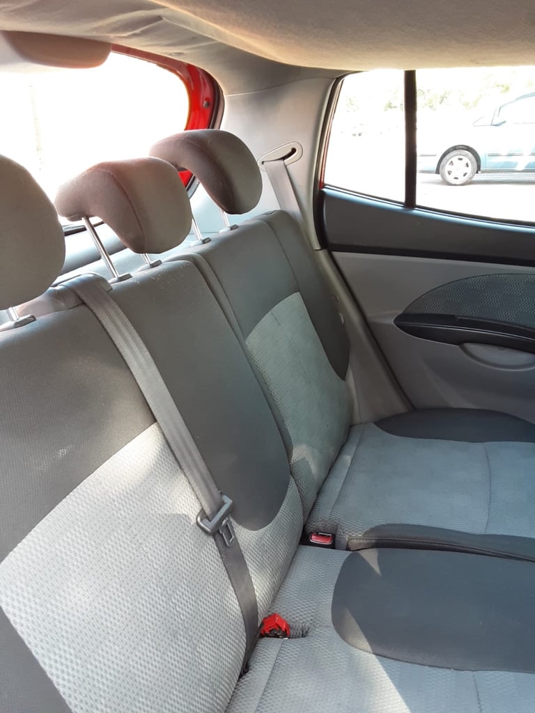Kia Picanto LX with 2 keys, long mot, extensive service history,A/C,free to use in clean air zones! 