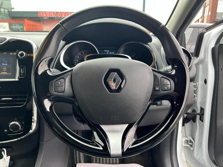 2016 Renault Clio 1.2 16V Dynamique Nav 5dr HATCHBACK PETROL Manual