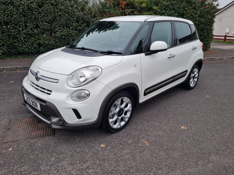 Fabulous Diesel 2014 Fiat 500L Lounge 1.6 Multijet Mpv around 60-63 mpg 2014, Manual, 1598 (cc)