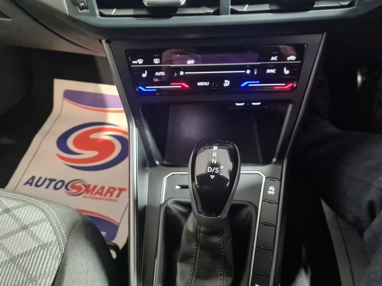 2024 74 VOLKSWAGEN POLO 1.0 TSI R-LINE HATCHBACK 5DR PETROL DSG EURO 6 (S/S) (11