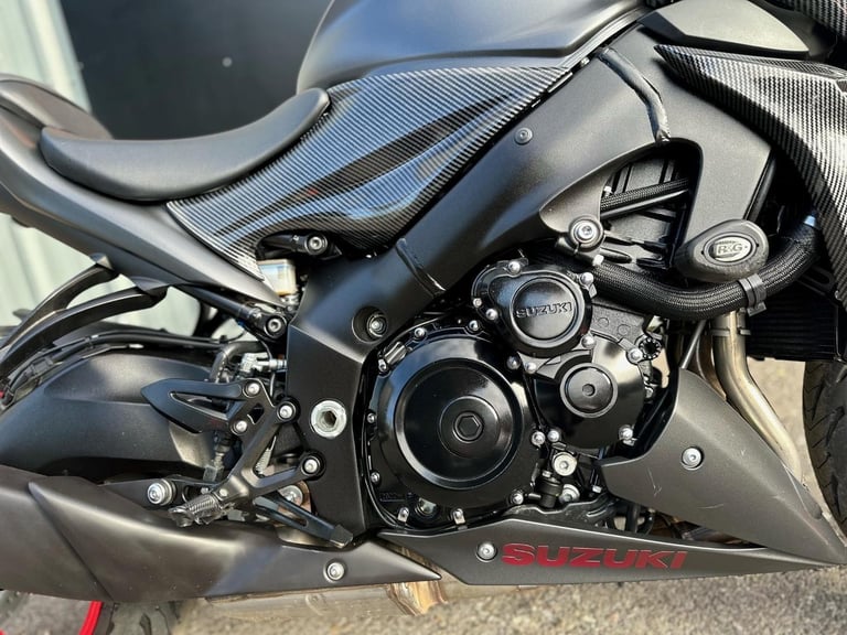2017/17 Suzuki GSX-S1000 Motorcycle 