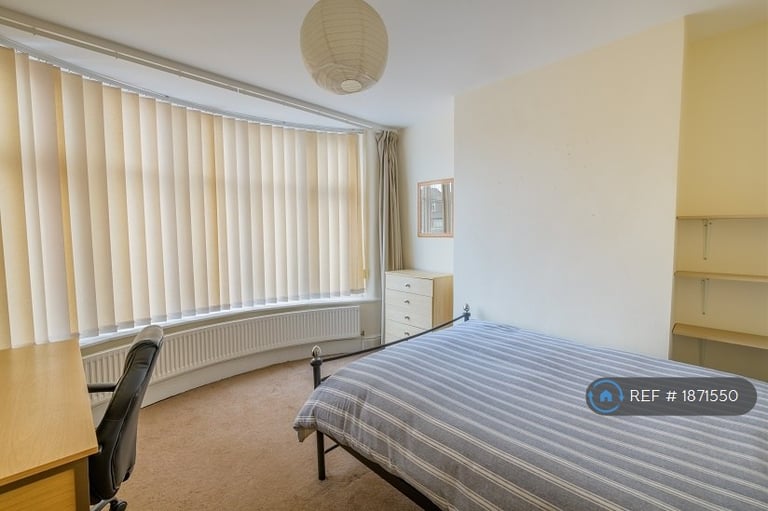 4 bedroom house in Finchley Road, Manchester, M14 (4 bed) (#1871550)