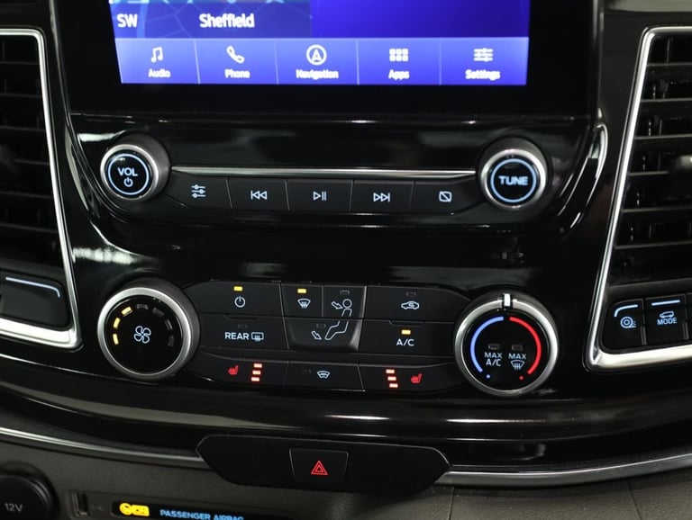 2022 Ford Tourneo Custom 2.0 320 EcoBlue Titanium Minibus Double Cab 5dr Diesel Auto L2 Euro 6 (s...