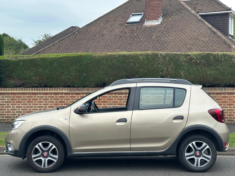 LEFT HAND DRIVE 2019 DACIA SANDERO STEPWAY 0.9 TCE PETROL [SPANISH PLATES] LHD