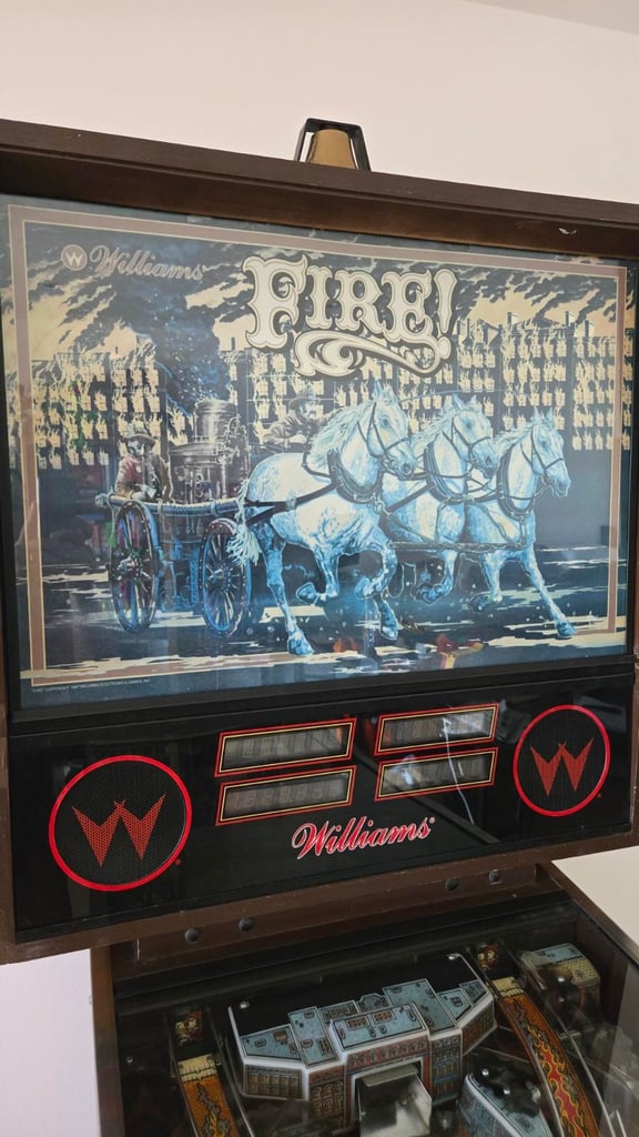 Williams Fire! Pinball Machine
