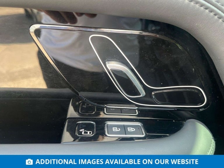 2020 Land Rover Range Rover 2.0 P400e 13.1kWh Vogue SE SUV 5dr Petrol Plug-in Hybrid Auto 4WD Eur...