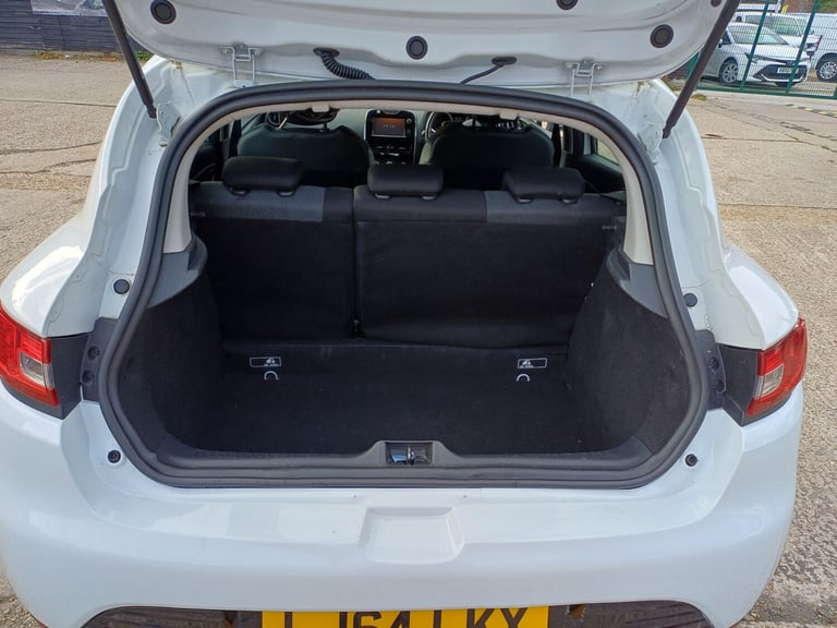 2014 Renault Clio 1.2 16V Dynamique MediaNav 5dr HATCHBACK Petrol Manual