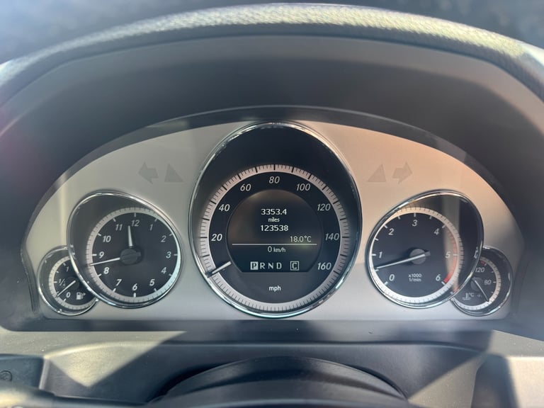 2010 10 MERCEDES E350 3.0 CDi V6 SPORT BLUEEFFICIENCY AUTOMATIC CABRIOLET .BLACK