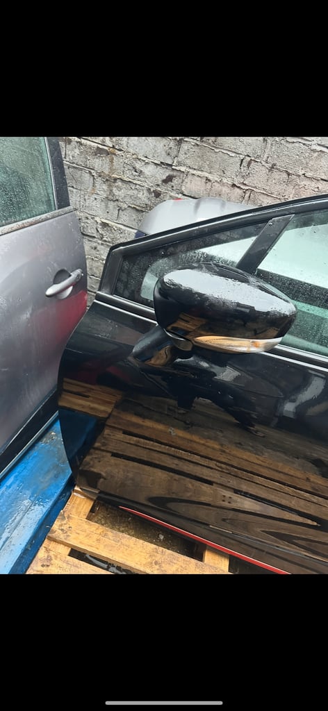 RENAULT CLIO DYNAMIQUE S MNAV TCE 90 0.9L PETROL 2013-2019 IN BLACK (TEGNE)