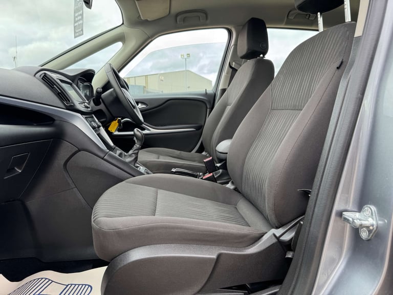 2017 Vauxhall Zafira Tourer 1.4 Zafira Tourer Design T 5dr MPV Petrol Manual