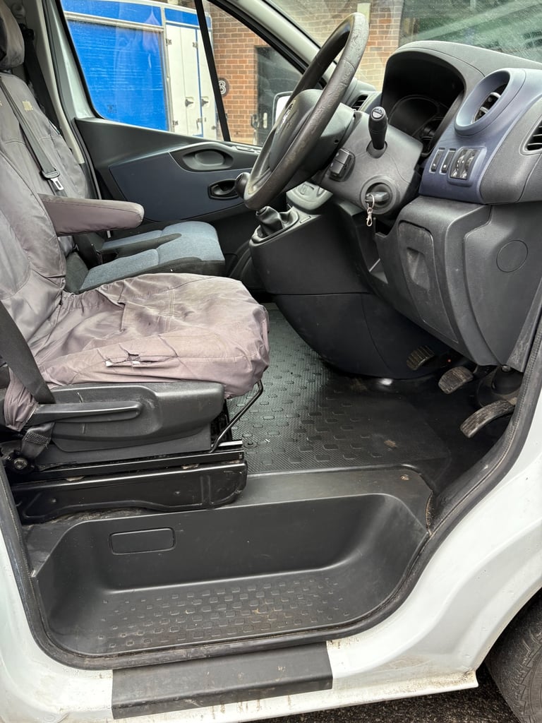 Vauxhall Vivaro 1.6CDTI LWB MOT Ready for Work Like Trafic Van 