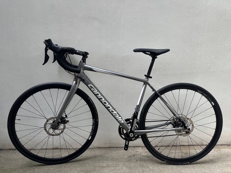 Cannondale Synapse 105 Disc Alu/Carbon Road Bike 6 Month WARRANTY!! (21"/54cm)